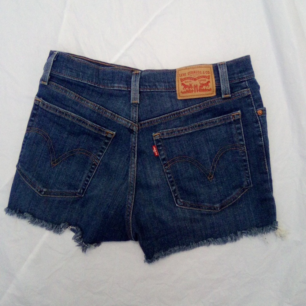 LEVI STRAUSS Denim Blue Women's Shorts SIZE 29 WAIST - Picture 6 of 9